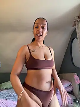 saskia_xx - Saskia_xx's free webcam - UK Sex Cams