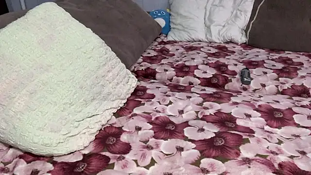 anonymous videochat Emmibrilson