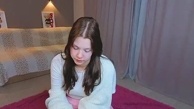 coryorgovan (F teen) - These hands want to squeeze my breasts