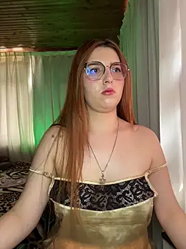 Webcam Model (CoraVibes)  is live.Free join now!