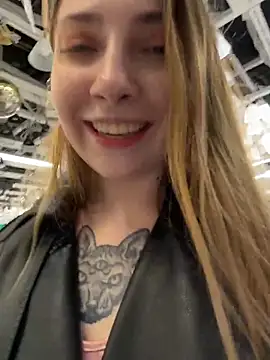 sunny___bunny (F young) - massage my tits behind driver