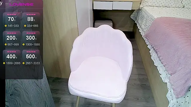 _viviann_ (F young) - Tease me