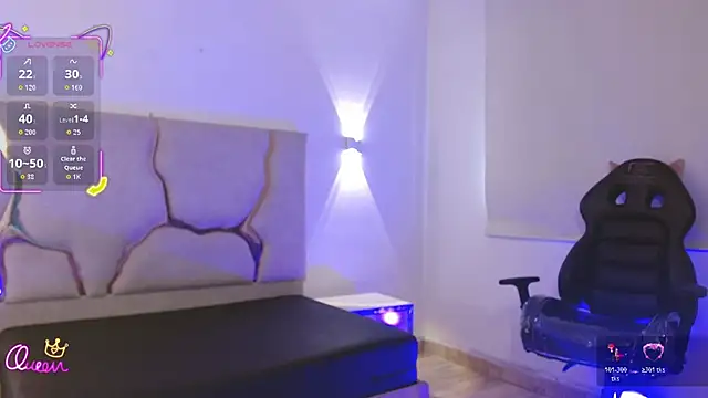 tiny_tay - TINY_TAY's free webcam - UK Sex Cams