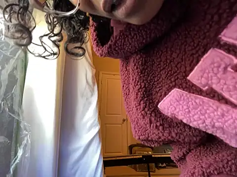 wynterheat live cam profile