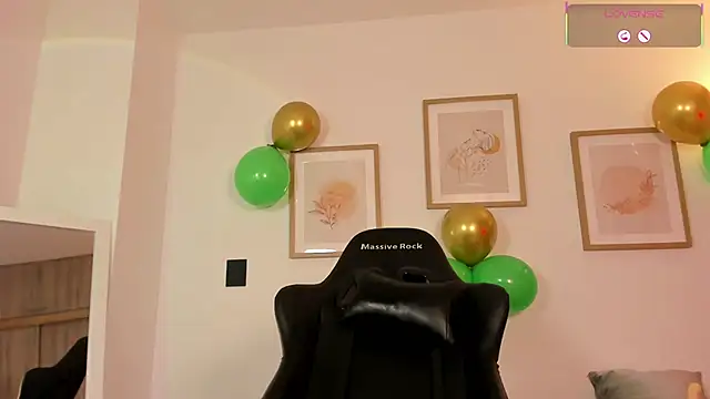 aleja_montiel__ - Aleja_montiel__'s free webcam - UK Sex Cams