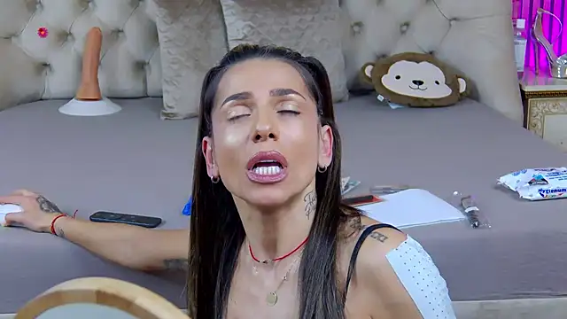 playfulshow - PlayfulShow's free webcam - UK Sex Cams