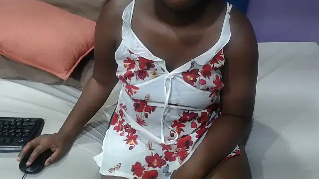 CoconutAss live sex cam