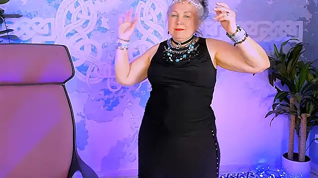 LilaMaharani live cam