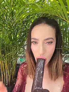 SweetieSinXXX live cam