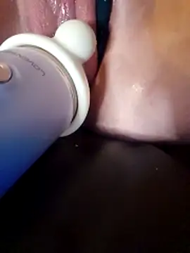 pinkthehawk (F young) - Make me squirt