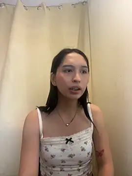 goddess_athena69 (T teen) - LETS DO CUM SHOT