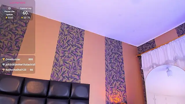 megan_al (T teen) - SUPER CUM IN PUBLIC🍆💦