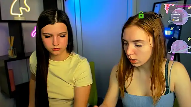 stella_flower (G teen) - touch her breasts