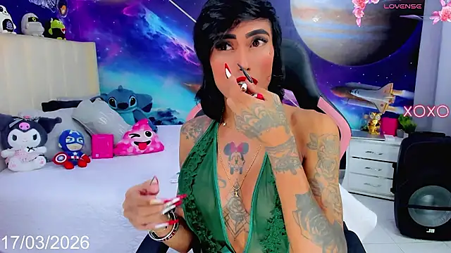 Nella_Dolls live cam