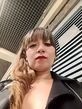 tata_sanz_ Live Webcam on Stripchat