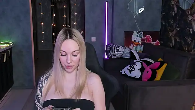 Blckmirrorr live sex cam