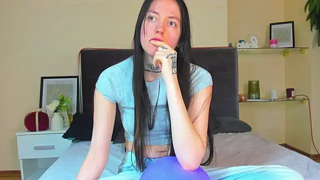 adrianacult - AdrianaCult's free webcam - UK Sex Cams