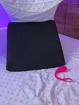 mahia_queen (F young) - cum with me baby girl