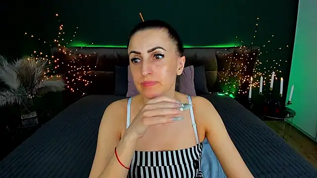 rebecca_diamond (F milf) - for a happy smile)))