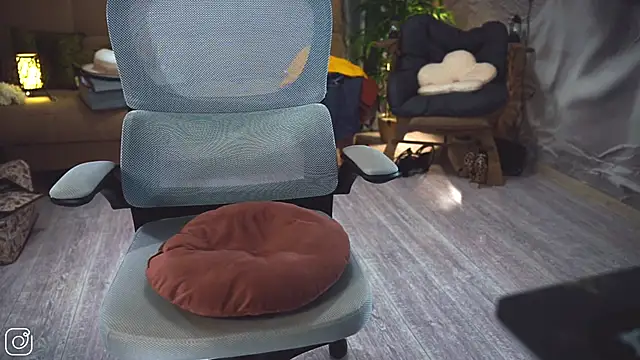 feral_berrry_ - Feral_Berrry_'s free webcam - UK Sex Cams