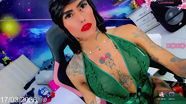 Nella_Dolls live cam