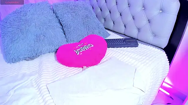 my_aleja_ - My_aleja_'s free webcam - UK Sex Cams