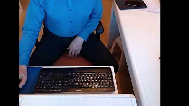 dutchpornking - Dutchpornking's free webcam - UK Sex Cams