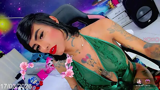 sexy chat room Nella Dolls