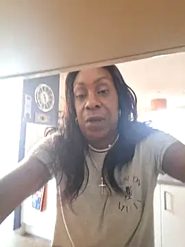 Webcam Model (Ebony-SultryX)  is live.Free join now!