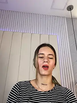 JuliaColemann live sex cam