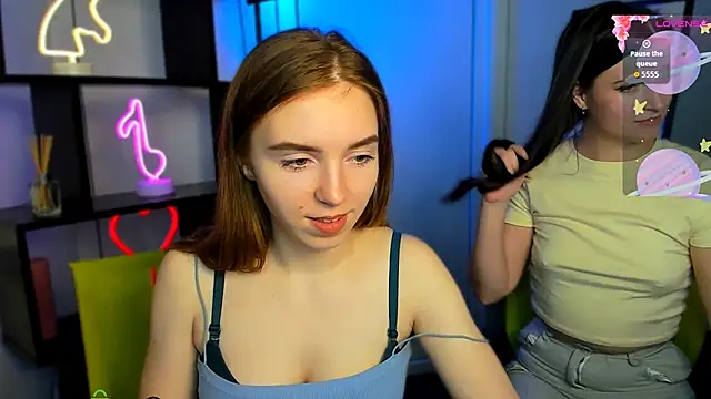 stella_flower (G teen) - touch her breasts