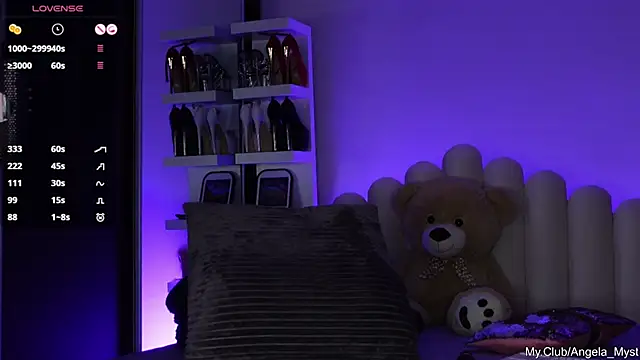 angela_myst (Ask my age) - 🍫Undress my chocolate body🍫