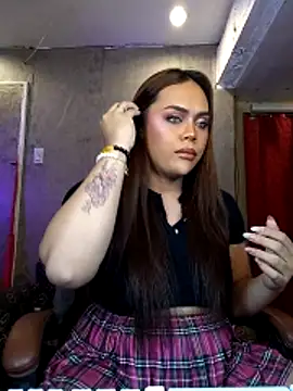 khimmadness - KhimMadness's free webcam - UK Sex Cams