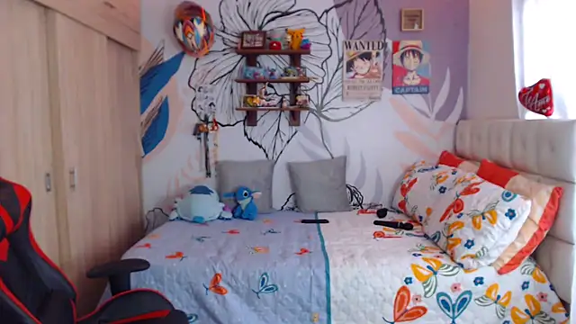 LinzyBaner live sex cam