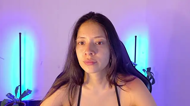 sarasavage - Sarasavage's free webcam - UK Sex Cams