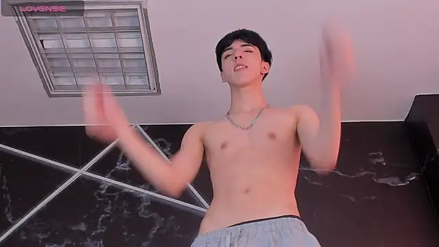 aerumchae (M twink) - blowjob