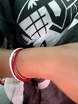 hot-tinaa (F young) - Boobs Show