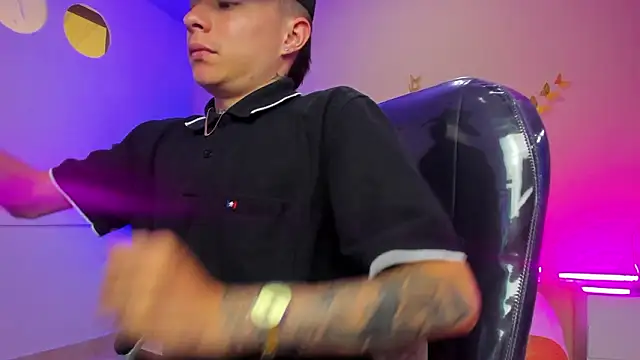 nascary_fox (M twink) - spank ass