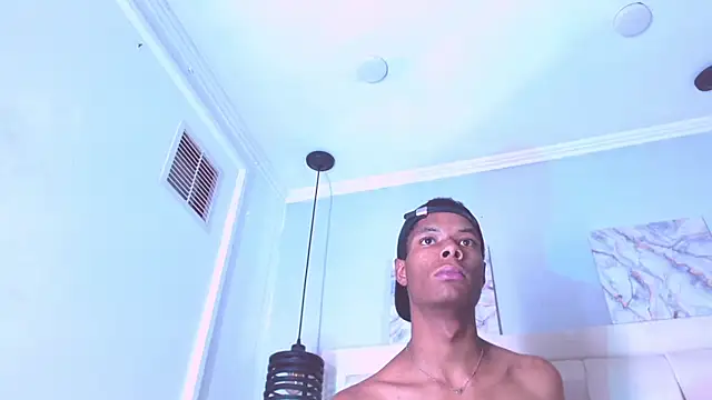 santiago_ortiz_ - Santiago_Ortiz_'s free webcam - UK Sex Cams