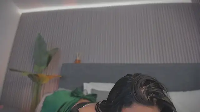 emelie_89 live cam profile