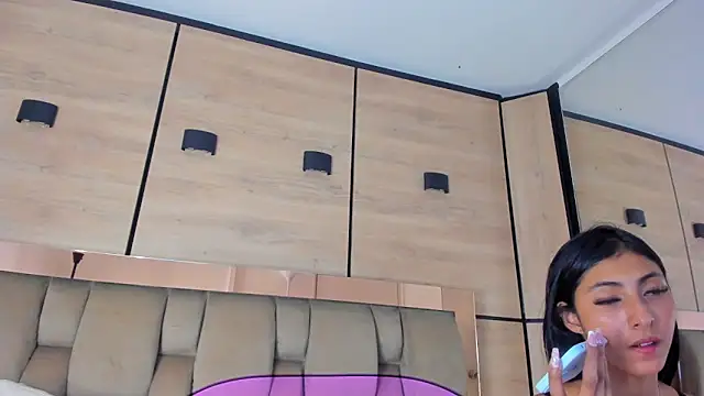 karol_lewiss - Karol_lewiss's free webcam - UK Sex Cams