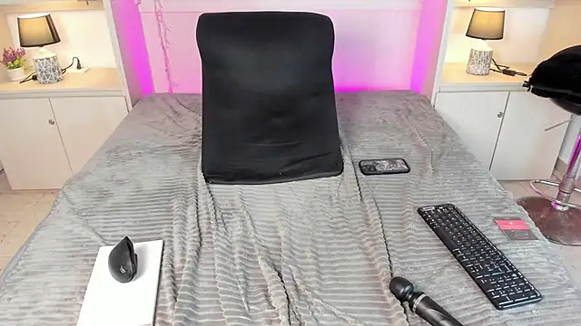 stefannyevans_ - Stefannyevans_'s free webcam - UK Sex Cams