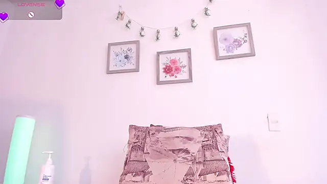 mely_rosse_ - Mely_rosse_'s free webcam - UK Sex Cams