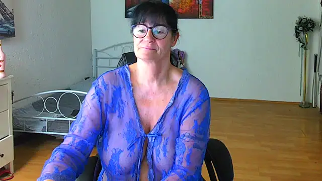 sylly - Sylly's free webcam - UK Sex Cams