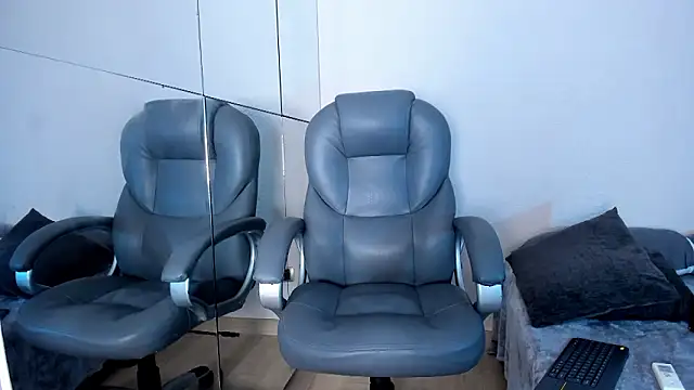 _taylorblack (M twink) - Kiss and Flex 😘💪