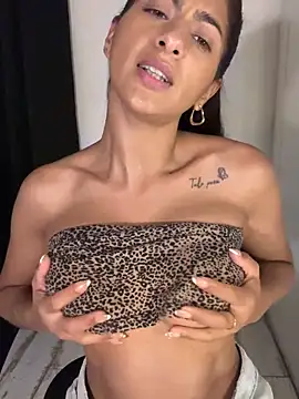 chicachocolate01 (F young) - Oil tits 🔥