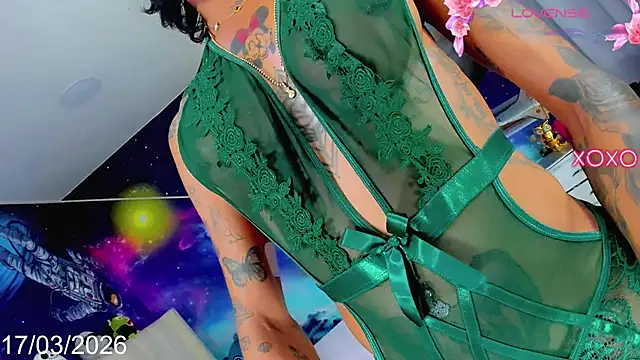 Nella_Dolls live cam