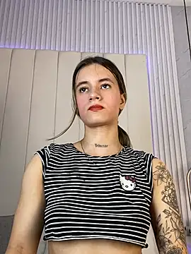 Webcam Model (JuliaColemann)  is live.Free join now!