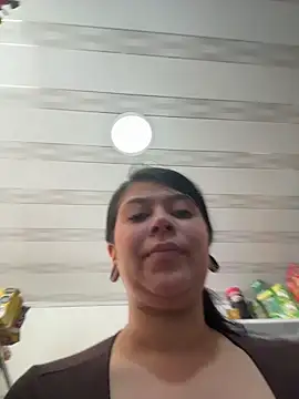 emilyjohanson (G young) - I kick my ass in the store