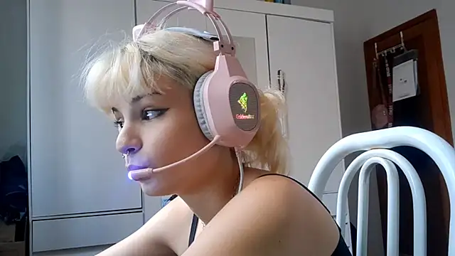 justincerqueira - JustinCerqueira's free webcam - UK Sex Cams